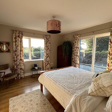 The Lodge, Monkstown Monkstown  Luaran gambar