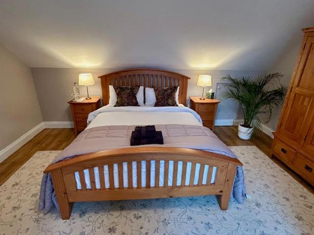 The Lodge, Monkstown Monkstown  Luaran gambar